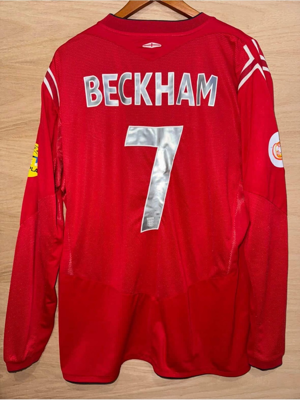 Vintage England “Away” Football Jersey with David Beckham #7 2004 Euro League - Picture 4 of 5